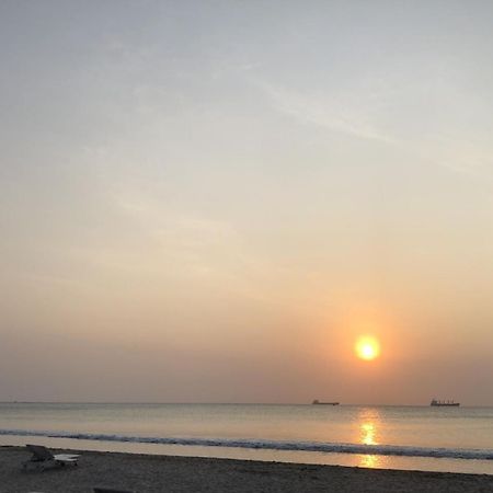 فندق Capital تريكونامالاي المظهر الخارجي الصورة